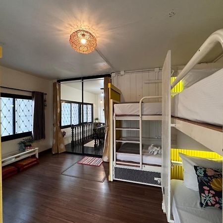 Chiza Hostel Chiangmai チエンマイ エクステリア 写真
