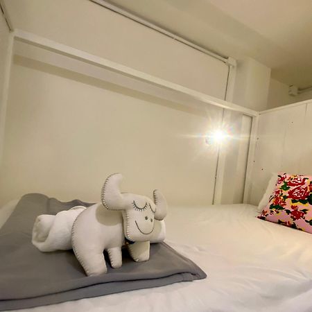 Chiza Hostel Chiangmai チエンマイ エクステリア 写真